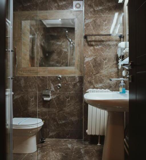 هتل Sumski Feneri