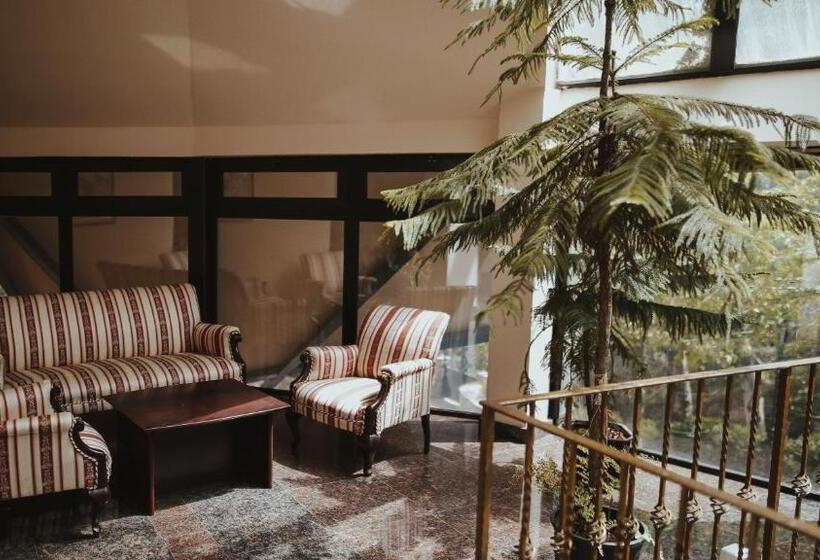 هتل Sumski Feneri