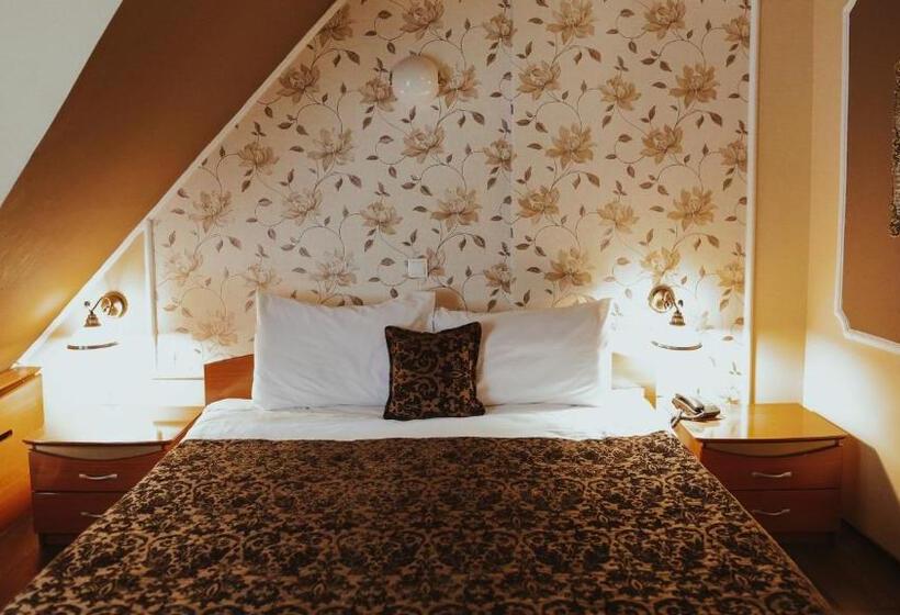 هتل Sumski Feneri