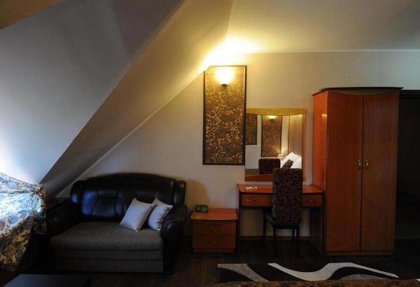 هتل Sumski Feneri