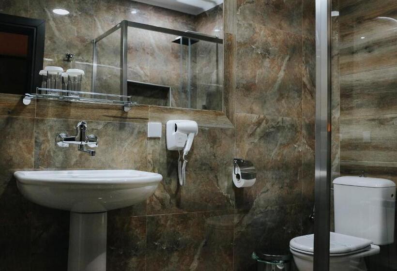 هتل Sumski Feneri