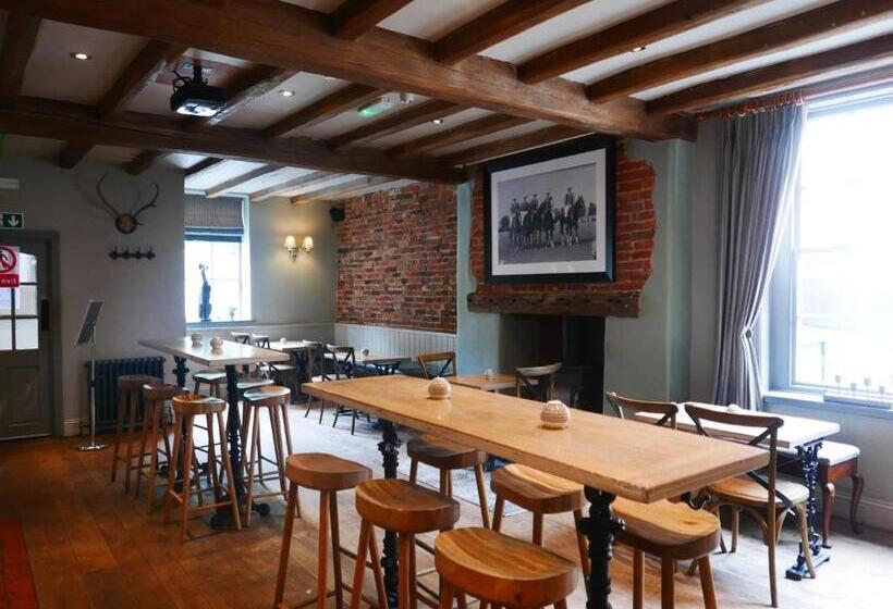 فندق The Boot Inn