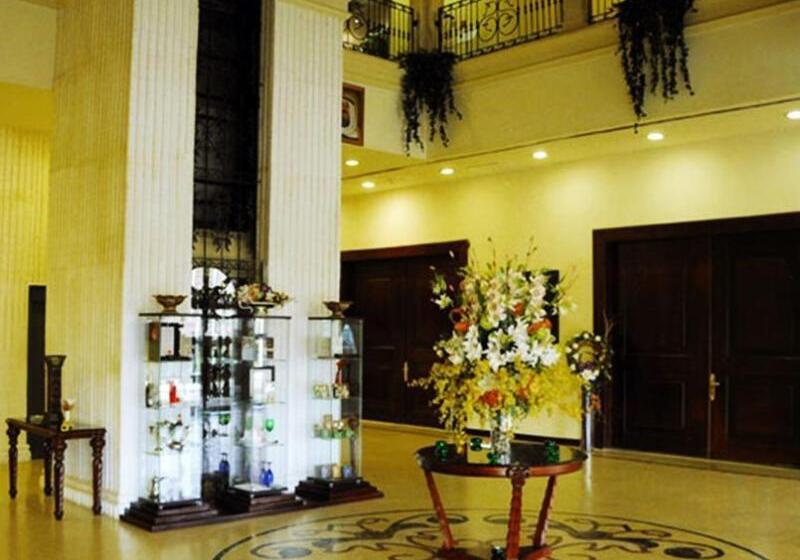 فندق The Convention Center & Royal Suites