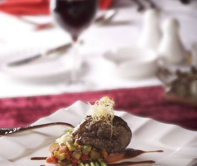 فندق The Convention Center & Royal Suites