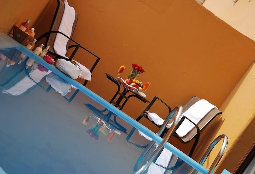 فندق The Convention Center & Royal Suites