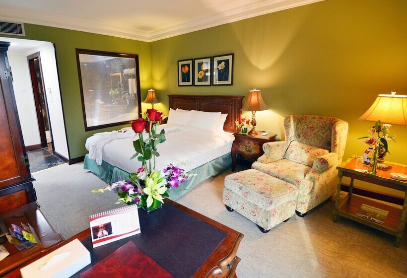 فندق The Convention Center & Royal Suites