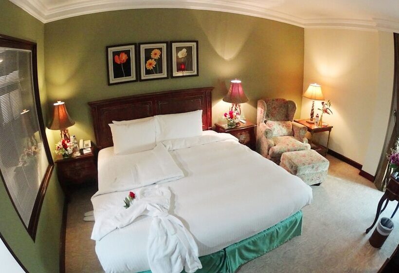 فندق The Convention Center & Royal Suites