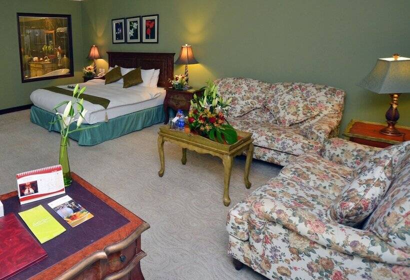 فندق The Convention Center & Royal Suites