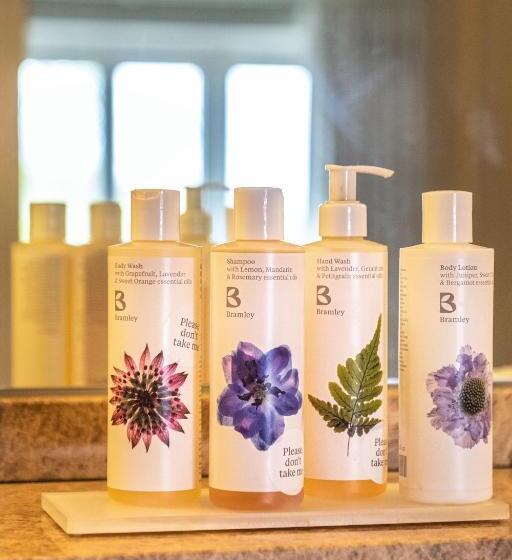 호텔 The Crown Inn