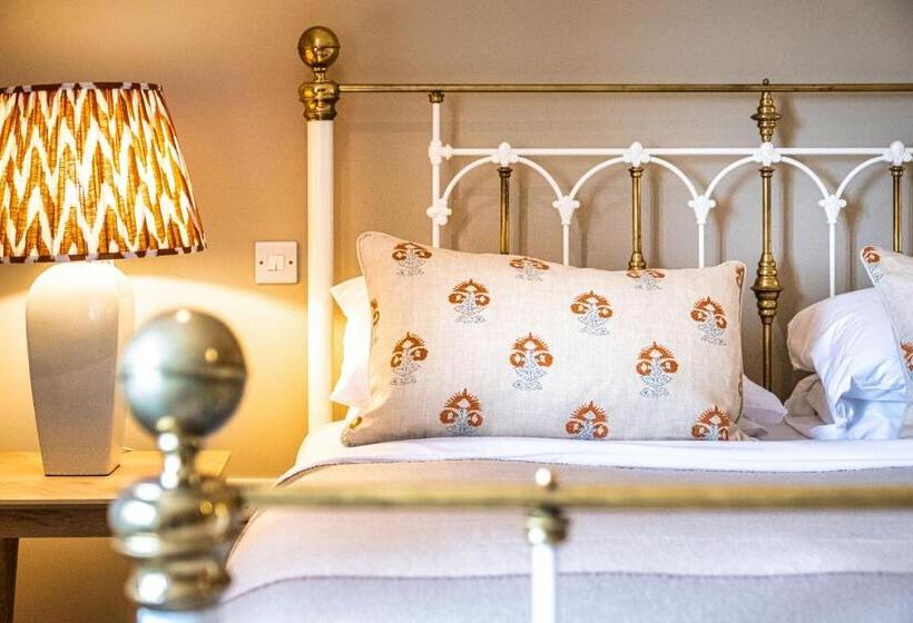 호텔 The Crown Inn