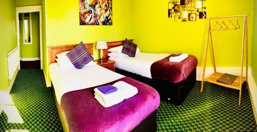 Отель The Fleur De Lis