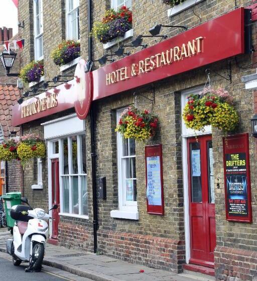 Отель The Fleur De Lis