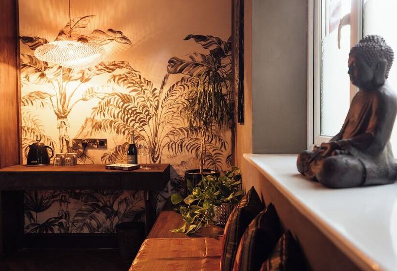 בית מלון כפרי The Imperial Dragon