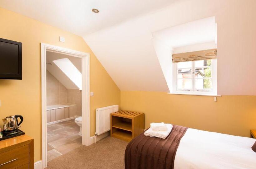 فندق The Inn At Woodhall Spa