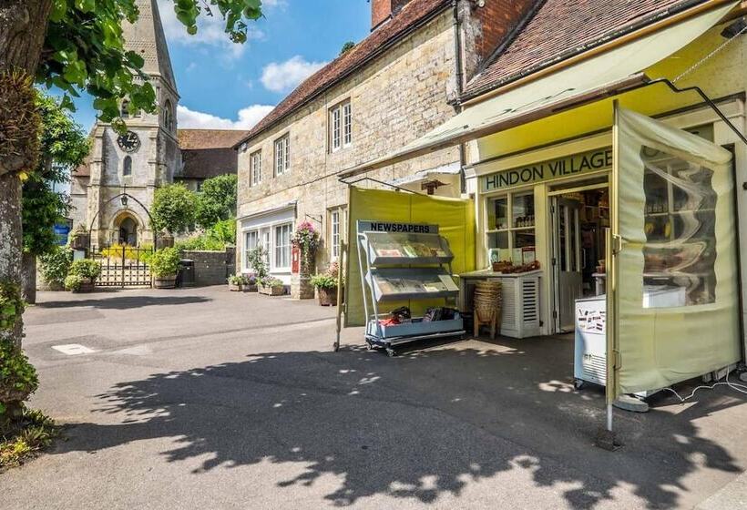 فندق The Lamb Inn