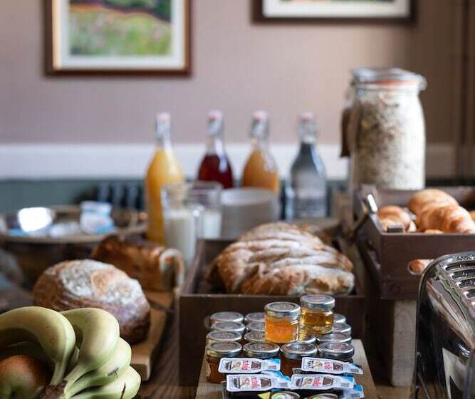 فندق The Lamb Inn