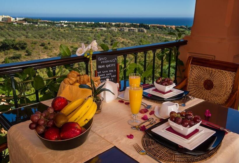 בית מלון כפרי The Marbella Heights Boutique