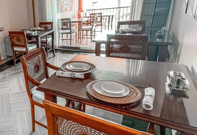 בית מלון כפרי The Marbella Heights Boutique