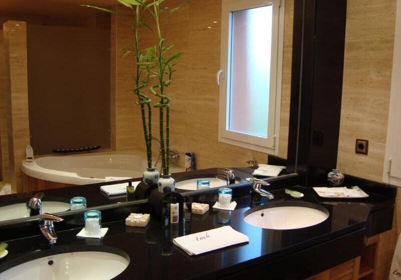 בית מלון כפרי The Marbella Heights Boutique