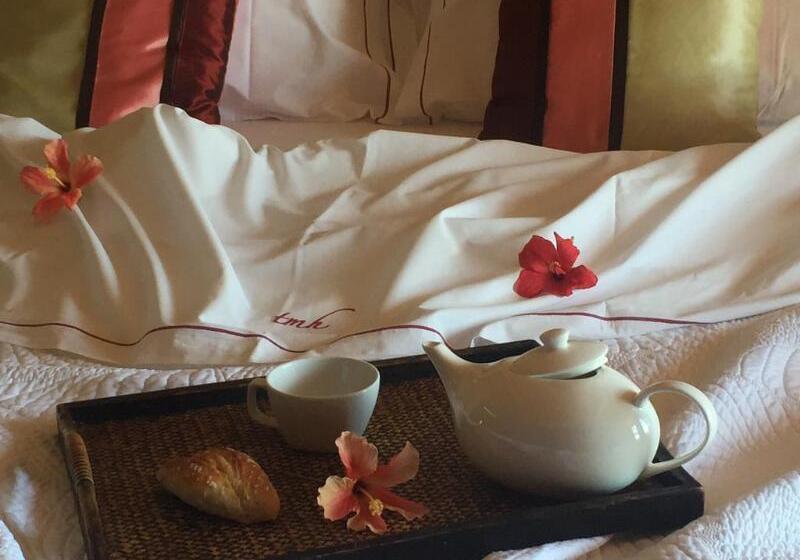 בית מלון כפרי The Marbella Heights Boutique