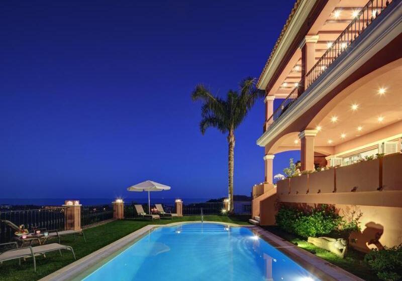 בית מלון כפרי The Marbella Heights Boutique