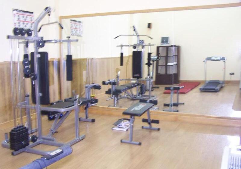 בית מלון כפרי The Marbella Heights Boutique