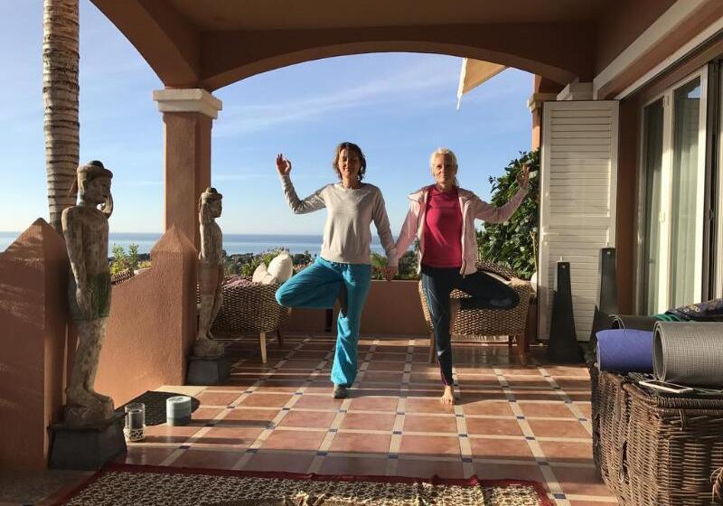 בית מלון כפרי The Marbella Heights Boutique