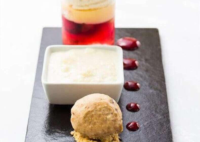 호텔 The Plough Inn