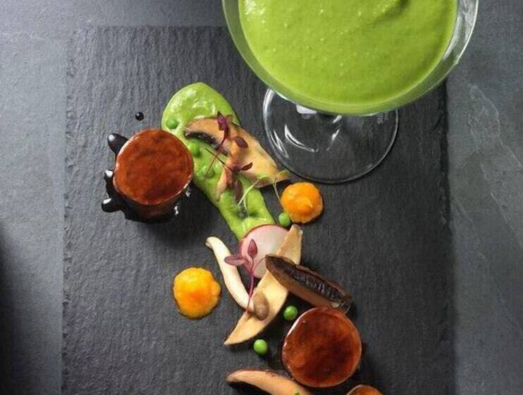 בית מלון כפרי The Plough Inn