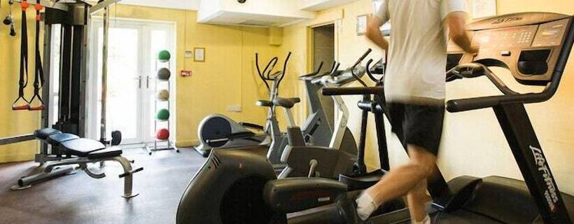 בית מלון כפרי The Plough Inn