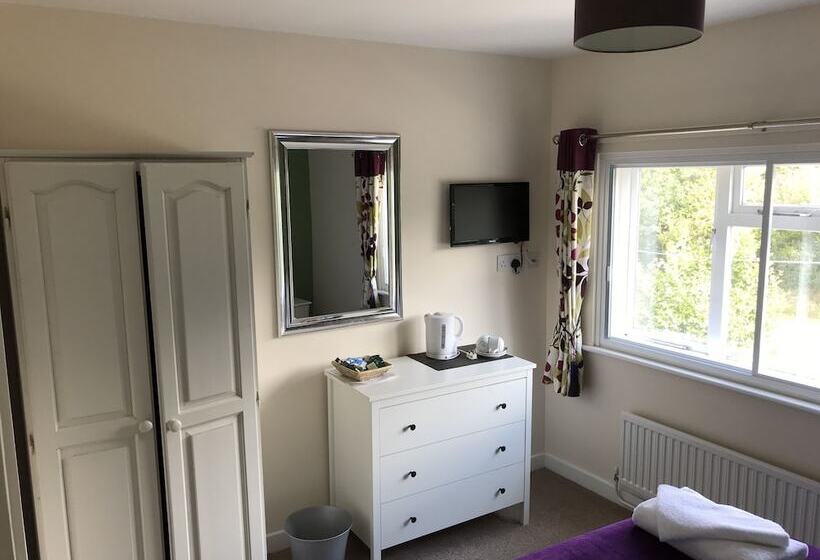 فندق The Plume Of Feathers