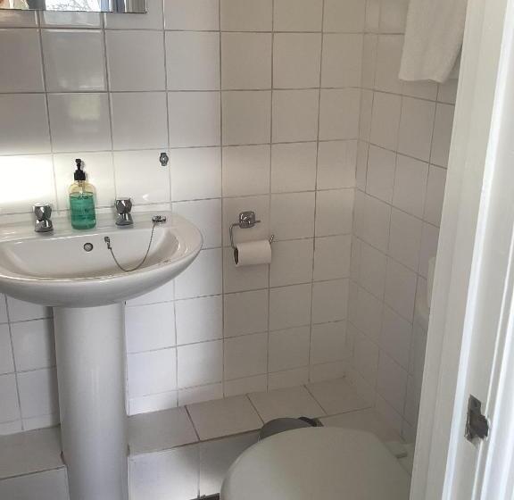 Отель The Riverside