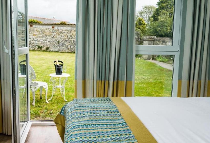 ホテル The West House