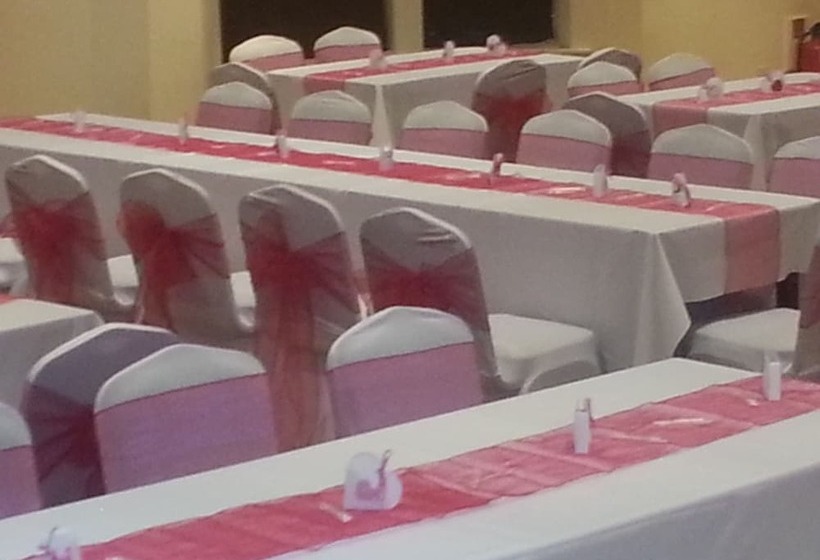 Отель The Windsor