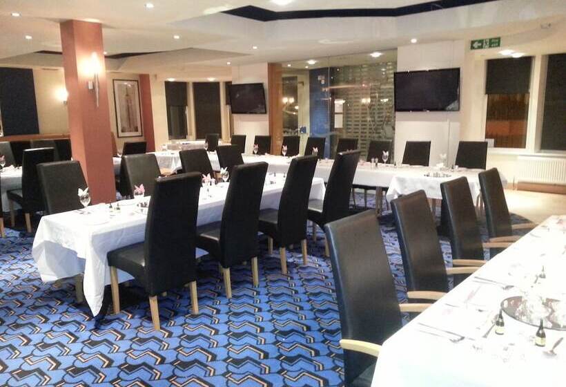 Отель The Windsor