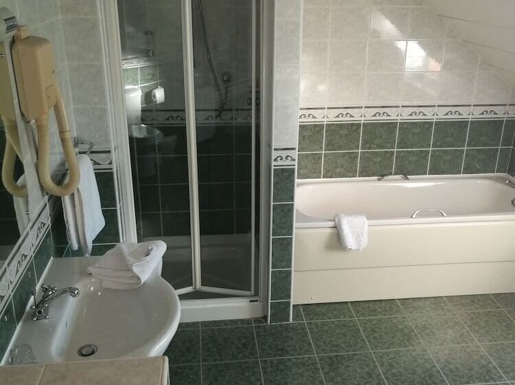 Отель The Windsor