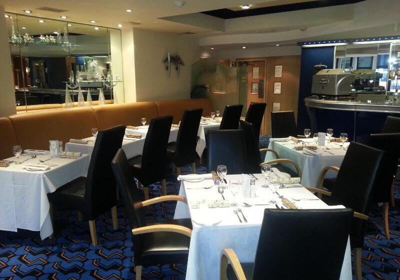 Отель The Windsor