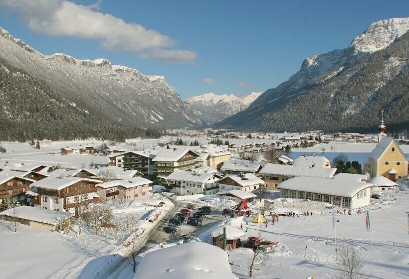 בית מלון כפרי Tiroler Adler Bed & Breakfast