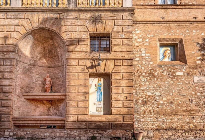 فندق Trevi Palazzo Natalini