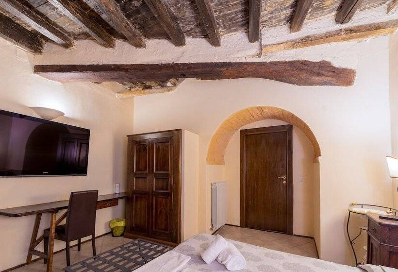 فندق Trevi Palazzo Natalini