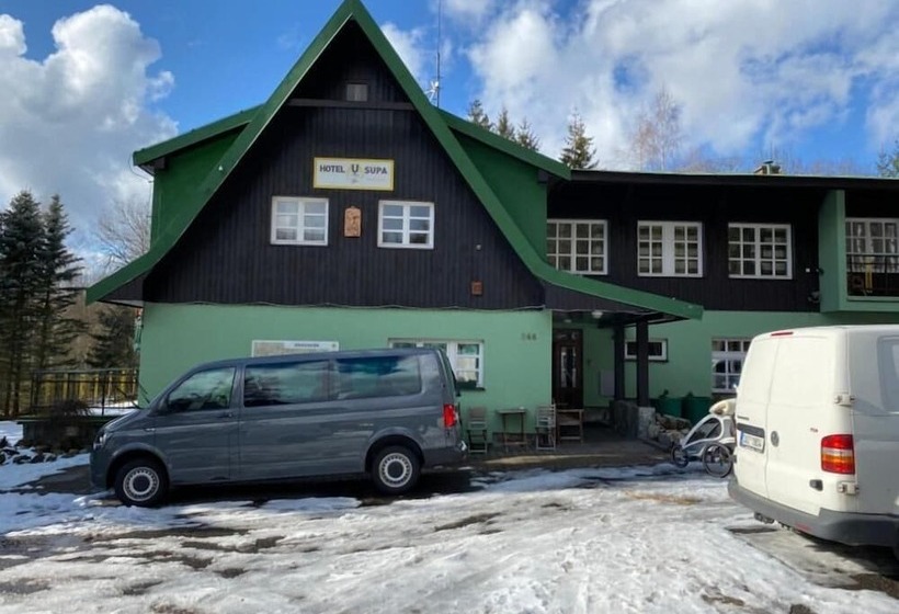 בית מלון כפרי U Supa