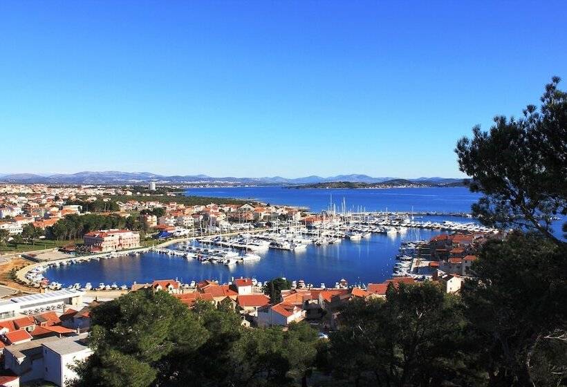 فندق Villa Diana