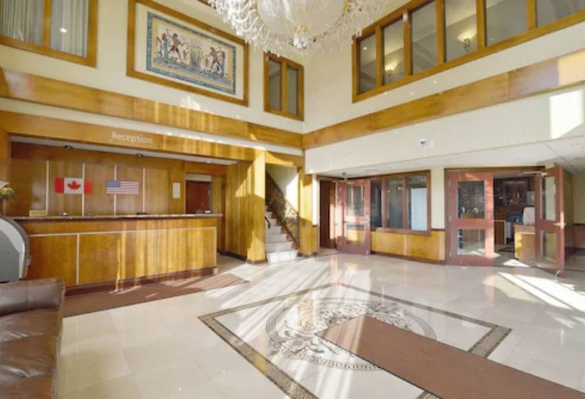 Woodbine Hotel & Suites