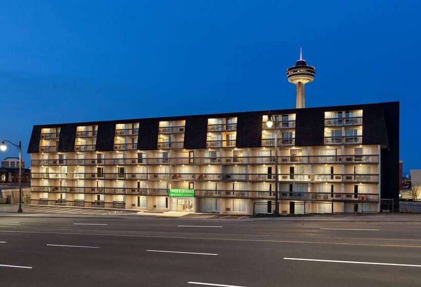 호텔 Wyndham Garden Niagara Falls Fallsview