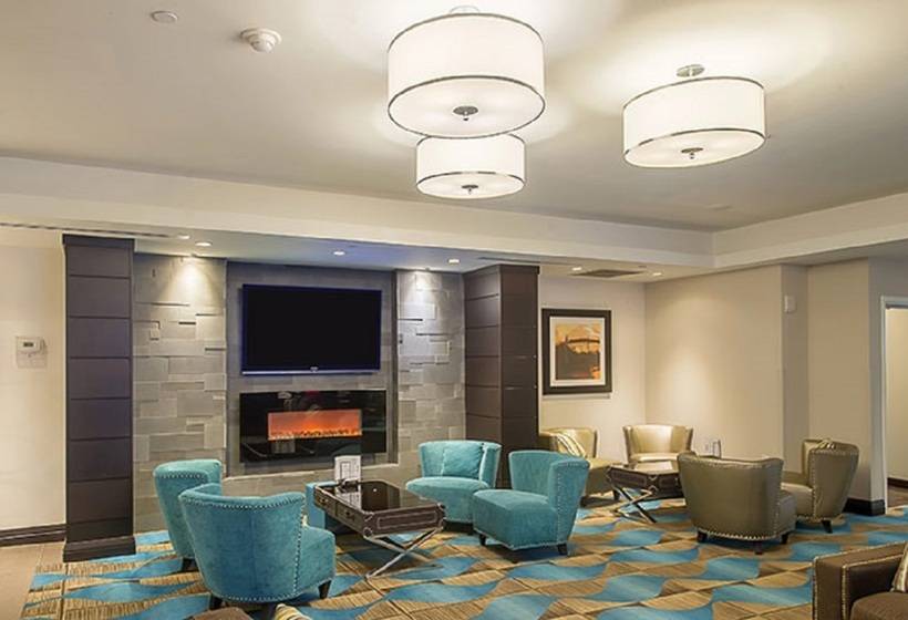 호텔 Wyndham Garden Niagara Falls Fallsview