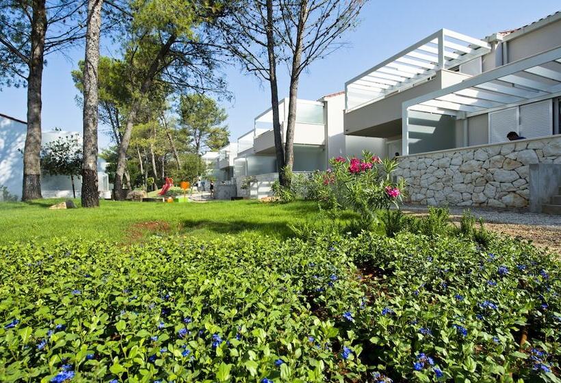 בית מלון כפרי Zaton Holiday Resort