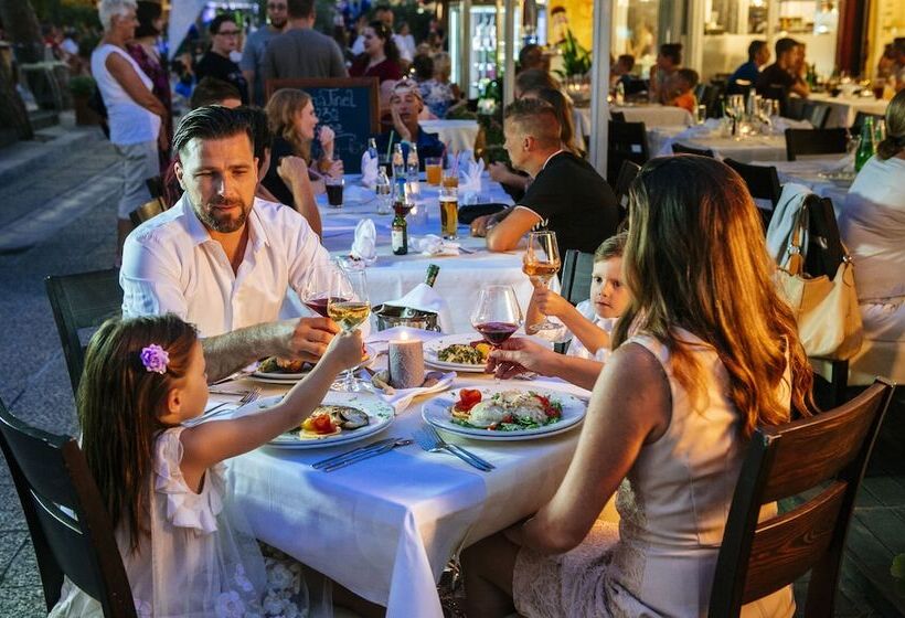 בית מלון כפרי Zaton Holiday Resort