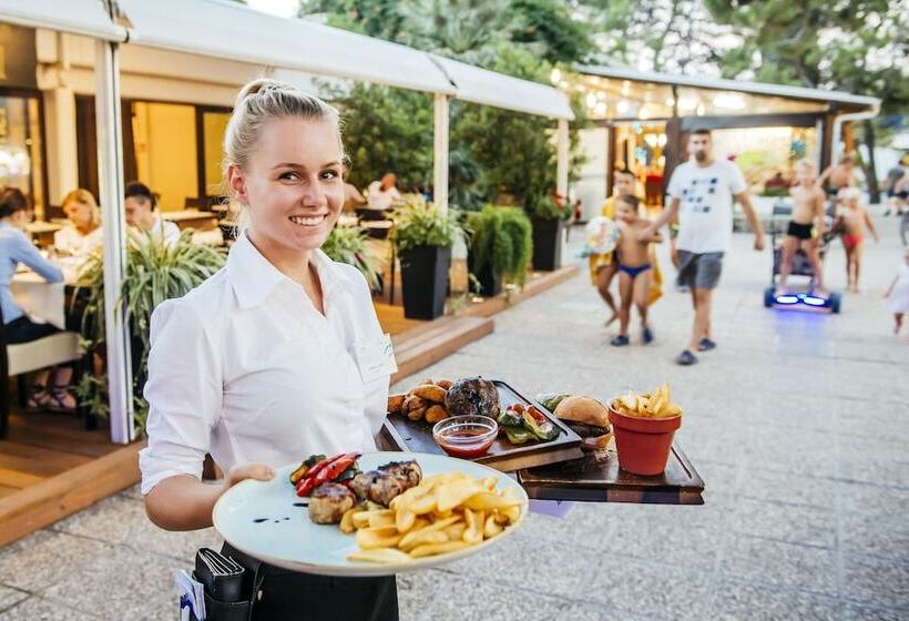 בית מלון כפרי Zaton Holiday Resort