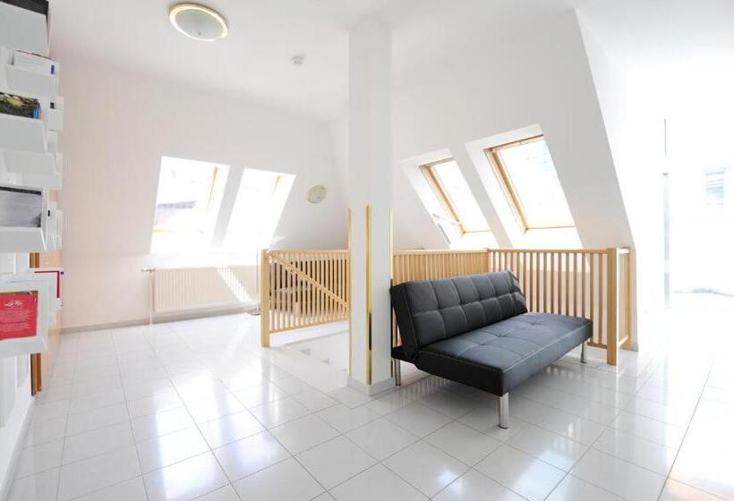 فندق Zum Goldenen Engel   Fam. Ehrenreich