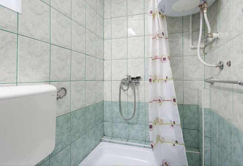 Vila Kosta City Center Port